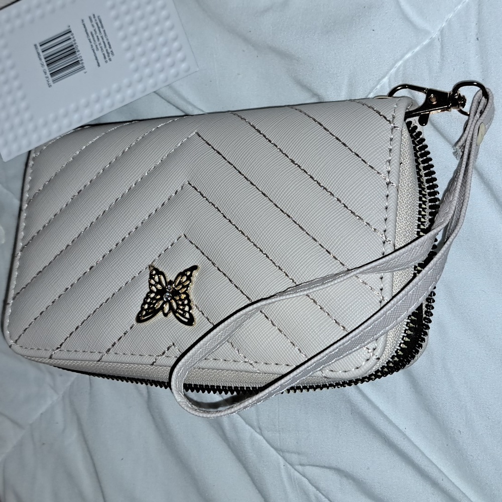 Adrienne Vittadini bag with detachable bag & wallet, & crossbody strap - Picture 11 of 16